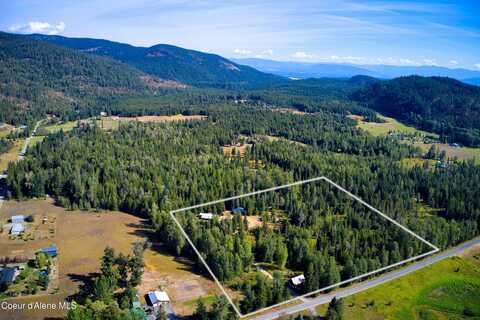 2695 Highland Flats Rd., Naples, ID 83847