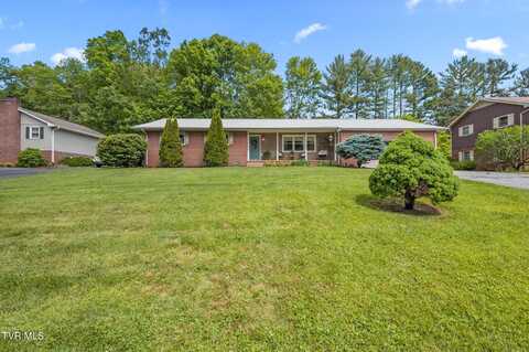 7447 Pin Oak Circle, Bristol, VA 24202