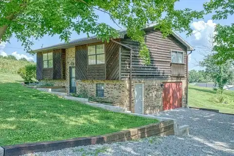 1022 Poplar Street, Byrdstown, TN 38549