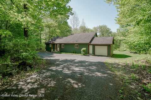 148 Ed West Road, Phoenicia, NY 12464