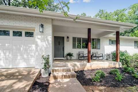 305 Tanglewood Dr, Fredericksburg, TX 78624