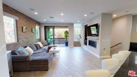 12860 S Seaglass Cir, Los Angeles, CA 90094
