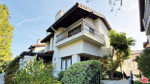 1488 Palisades Dr, Pacific Palisades, CA 90272