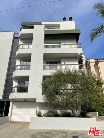 9033 Vista Grande St, West Hollywood, CA 90069