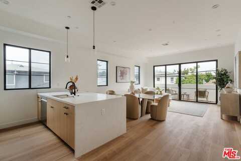 1952 S Garth Ave, Los Angeles, CA 90034