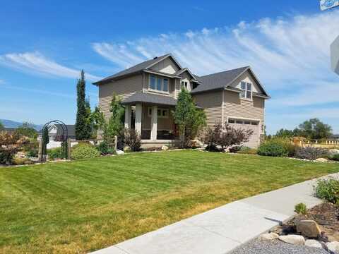 465 N 100 E, Millville, UT 84326