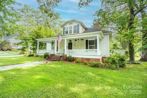 636 N Center Street, Statesville, NC 28677