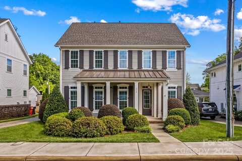 376 Delburg Street, Davidson, NC 28036