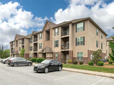 91 Brickton Village Circle, Fletcher, NC 28732