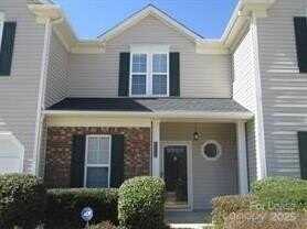 8852 Cinnabay Drive, Charlotte, NC 28216