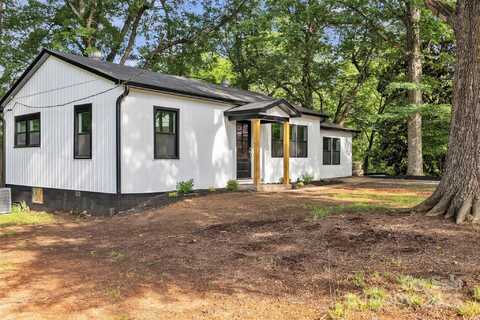 1739 16th Street NE, Hickory, NC 28601