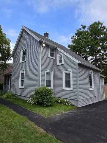 11 Caya Avenue, West Hartford, CT 06110
