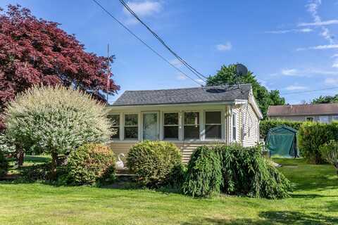 8 Old Bogus Road, New Fairfield, CT 06812