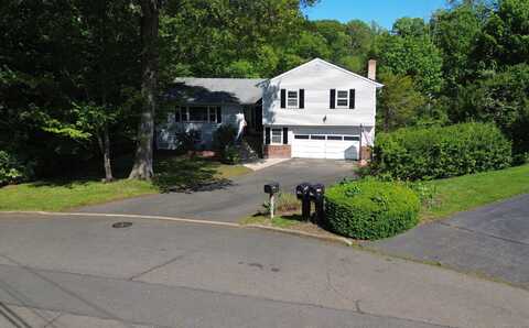 19 Arrowhead Lane, Branford, CT 06405
