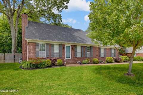 207 Foxworth Drive, Jackson, TN 38305