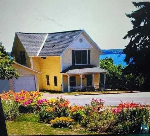 240 6th St S, Bayfield, WI 54814