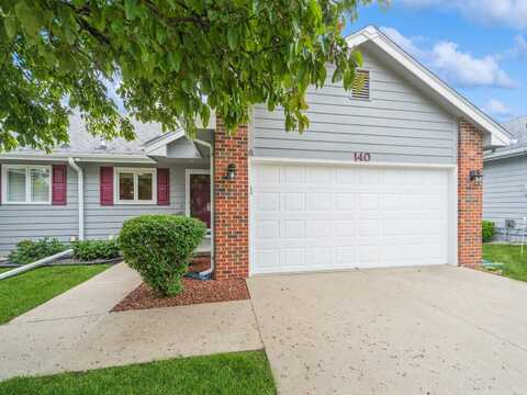 140 S 52nd Street, West Des Moines, IA 50265