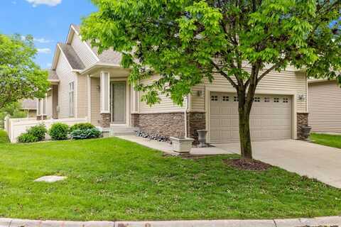 645 65th Place, West Des Moines, IA 50266