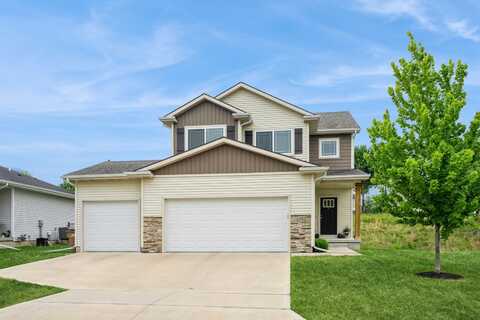 1085 Juniper Drive, Carlisle, IA 50047