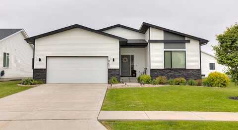 805 NE Meadow Landing Drive, Ankeny, IA 50021