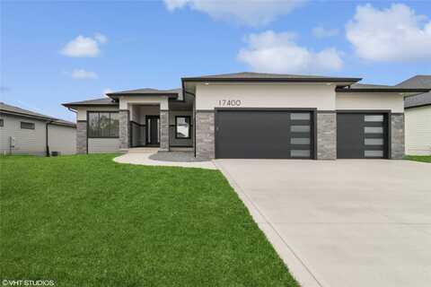 17400 Springbrook Trail, Urbandale, IA 50111