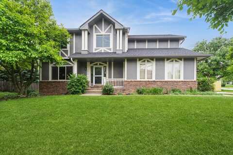 2230 NW 138th Street, Clive, IA 50325