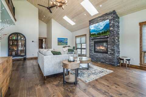 914 2nd Street E, Whitefish, MT 59937