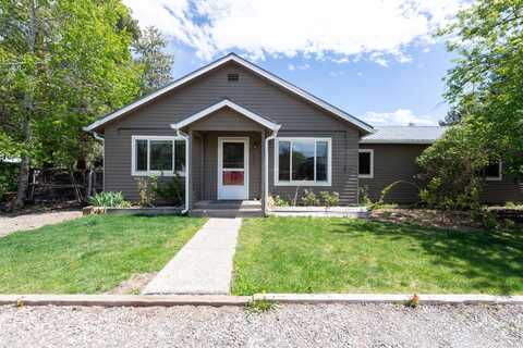 312 N 3RD St, Bellevue, ID 83313