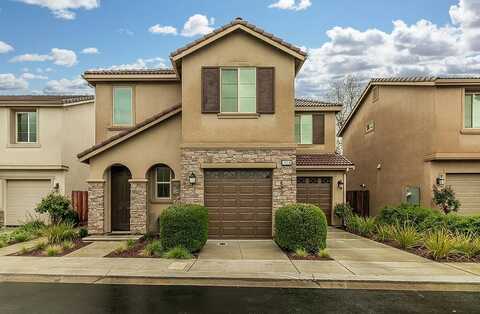 7018 Brookdale Drive N, Fresno, CA 93722