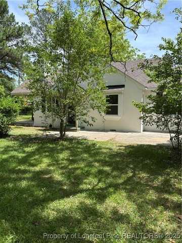 1560 Seabrook Road, Fayetteville, NC 28301