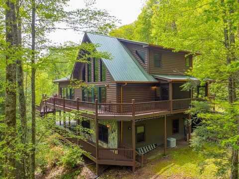 507 Angel Fields Road, Franklin, NC 28734