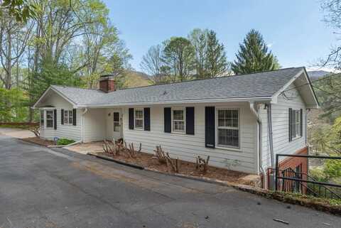 220 Ridge Road, Waynesville, NC 28786