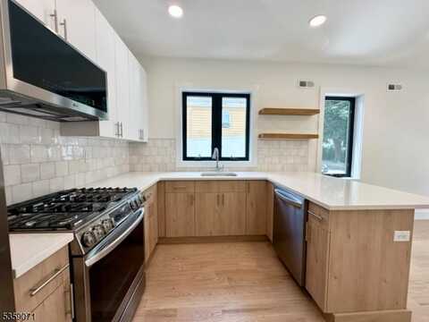 13 New St Apt 1, Montclair, NJ 07042