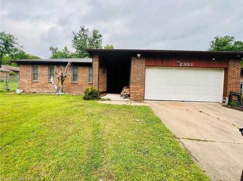 2303 Willow ST, Van Buren, AR 72956