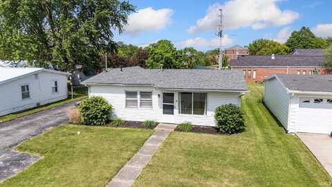 2145 Green Meadow Lane, Huntington, IN 46750