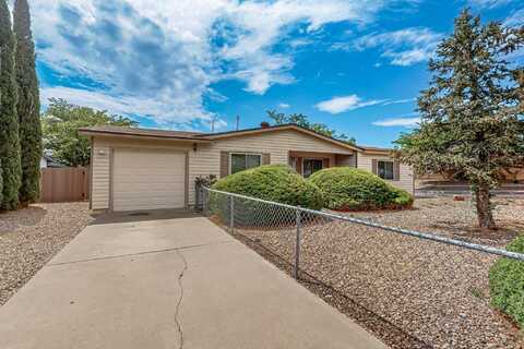 1217 LANDMAN Drive NE, Albuquerque, NM 87112