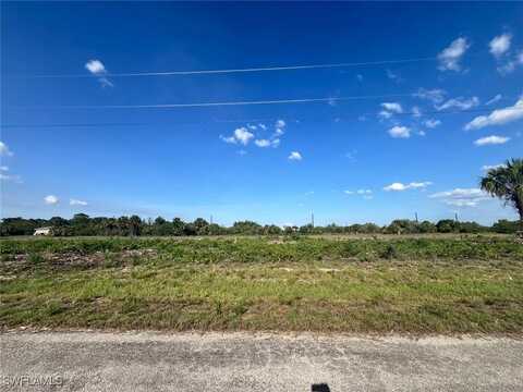 352 Phoenix Terrace, Labelle, FL 33935