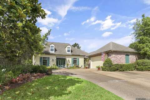 18422 W Village Way Dr, Baton Rouge, LA 70810