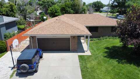 200 Dickinson Street, Lakin, KS 67860