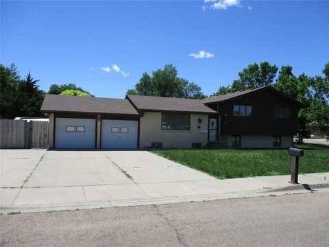 2302 E Fair Street, Garden City, KS 67846