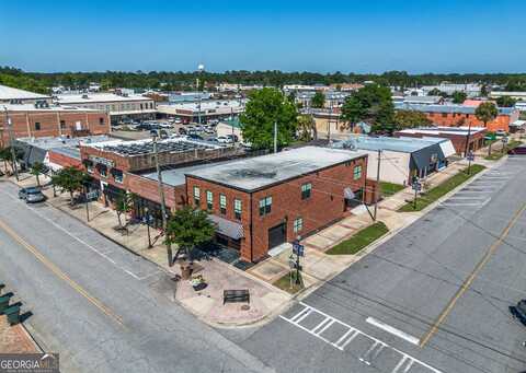 197 NW Broad, Jesup, GA 31545