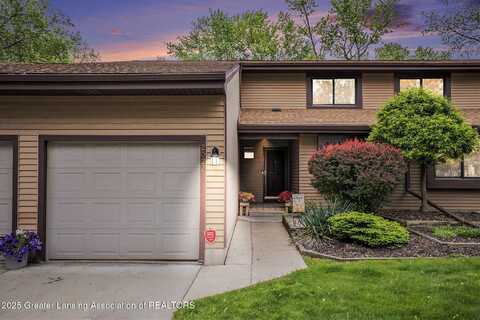 2022 Greenwich Court, Lansing, MI 48910