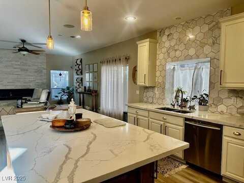 5992 Genovese Avenue, Las Vegas, NV 89141