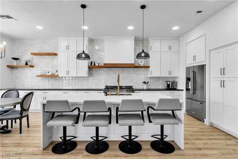9513 Villa Ridge Drive, Las Vegas, NV 89134