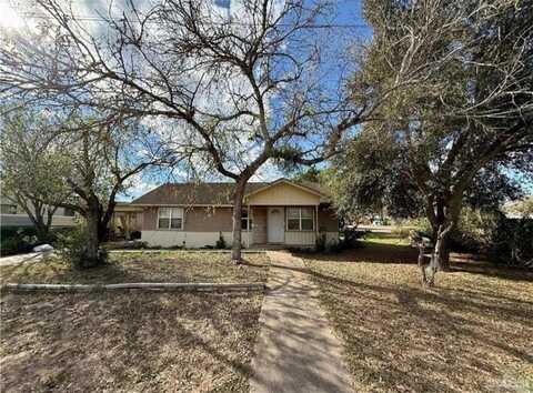 711 Marcos Hinojosa Avenue, Hebbronville, TX 78361