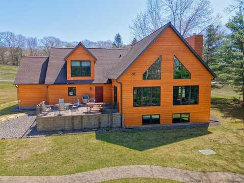 1487 OAK LN, Eagle River, WI 54521