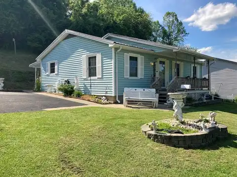 725 Oliver Rd, Minford, OH 45653