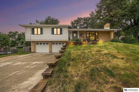 3536 Parkview Drive, Omaha, NE 68134