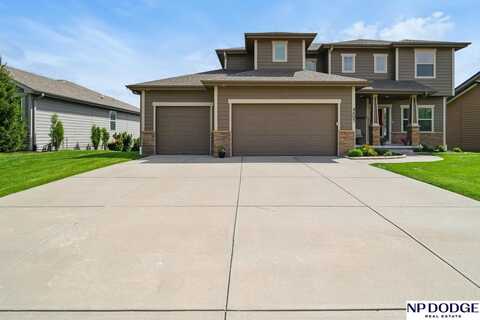 4605 Sheridan Street, Papillion, NE 68133