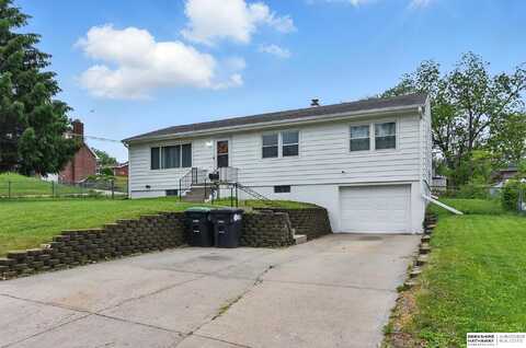 5302 N 49 Street, Omaha, NE 68104